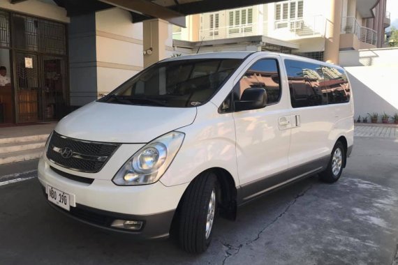 Selling Used Hyundai Grand Starex 2009 Manual Diesel 