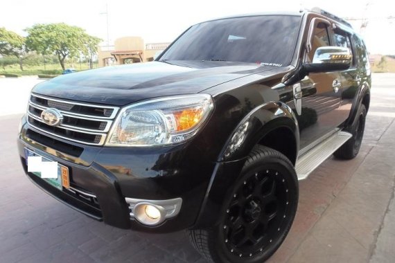 Selling Black Ford Everest 2013 Automatic Diesel 