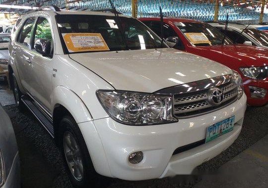 Selling White Toyota Fortuner 2011 at 72342 km in Quezon City