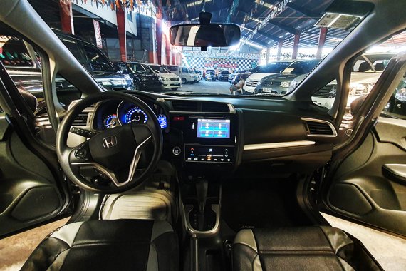 Sell 2nd Hand 2015 Honda Jazz Hatchback at 29000 km 