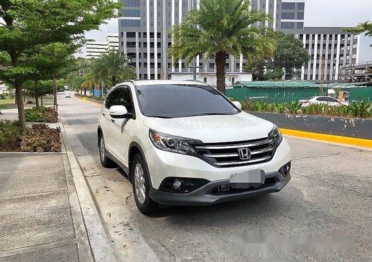 Selling White Honda Cr-V 2014 Automatic Gasoline at 41000 km 
