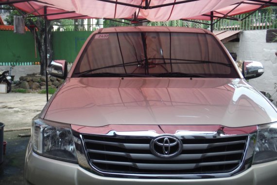 Sell Used 2012 Toyota Hilux at 70000 km in Bacolod 