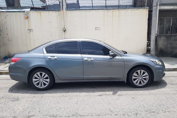 First-owned 2011 Honda Accord Fuel Efficient in Makati