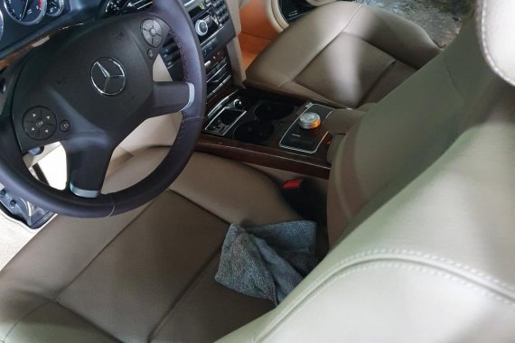 Sell Used Mercedes-Benz E-Class 2010 Sedan at 28000 km 