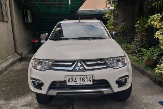 Selling Used Mitsubishi Montero Sport 2012 at 37000 km 