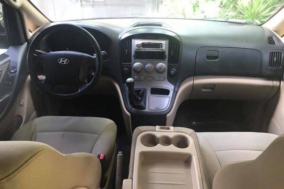 Selling Used Hyundai Grand Starex 2009 Manual Diesel 