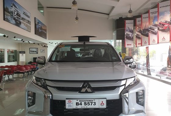 Selling Brand New Mitsubishi Strada 2019 in Metro Manila 