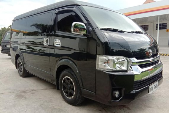 Selling Used Toyota Hiace 2017 at 31000 km in Aliaga 