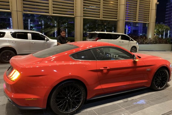 Red Ford Mustang 2018 at 2000 km for sale in Manila 