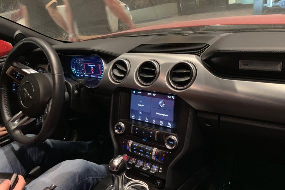 Red Ford Mustang 2018 at 2000 km for sale in Manila 