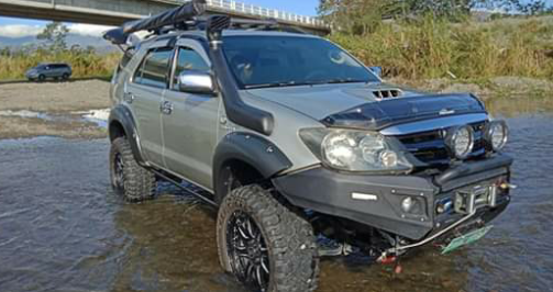 Selling Used Toyota Fortuner 2005 Automatic Diesel 
