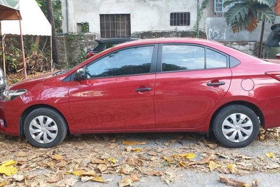 Selling Red Toyota Vios 2014 at 32000 km 