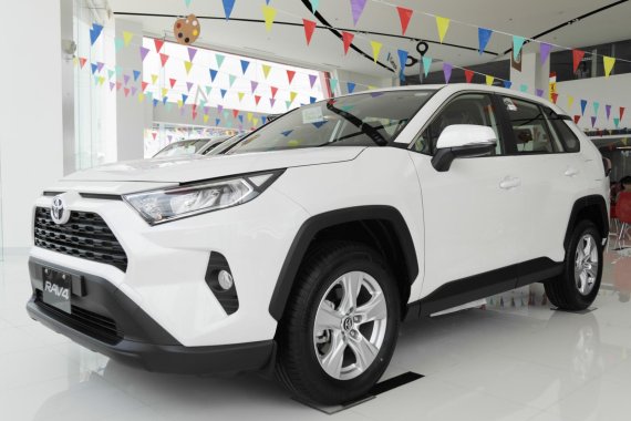 Selling Brand New Toyota Rav4 2019 in Santa Rosa