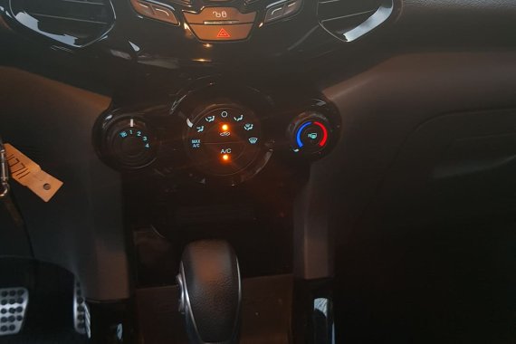 Selling White Ford Ecosport 2016 at 46000 km in Metro Manila 