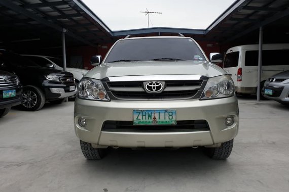 Selling Used Toyota Fortuner 2007 G Gasoline Automatic in Las Pinas 