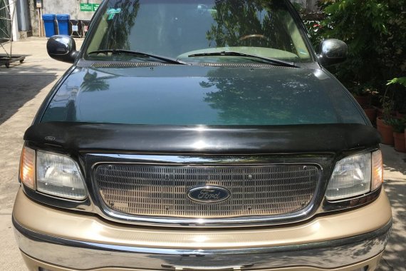 Sell Green 2001 Ford Expedition Manual in Metro Manila 