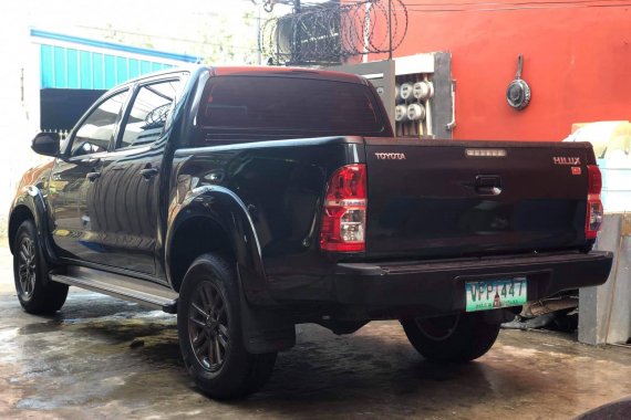 Black 2013 Toyota Hilux Manual Diesel for sale in Isabela 