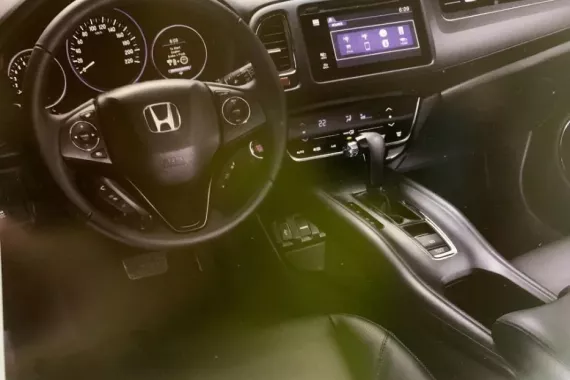 Used Honda HR-V 2016 at 41000 km for sale in Bacoor 