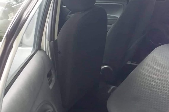 Selling 2nd Hand Mitsubishi Mirage 2015 Hatchback in Antipolo 