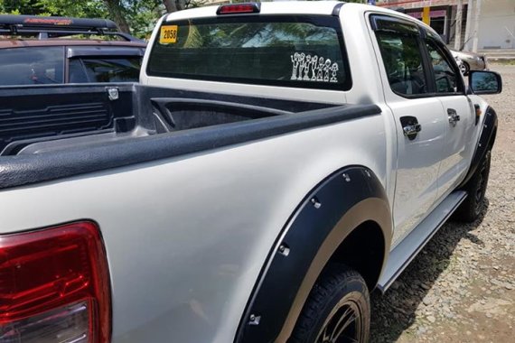 Selling 2nd Hand 2015 Ford Ranger Manual Diesel in Isabela 