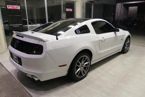 Sell Used 2014 Ford Mustang at 22000 km in Quezon City 