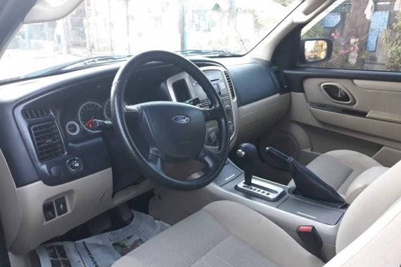 Black 2013 Ford Escape Automatic for sale in Isabela 