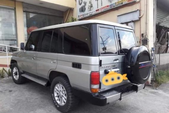 2nd Hand Silver 2004 Toyota Land Cruiser Prado for sale