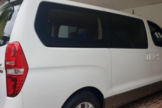 2015 Hyundai Starex for sale in Las Pinas 