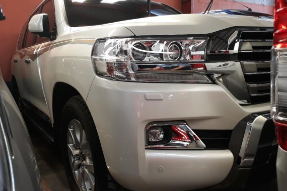 2017 Toyota Land Cruiser for sale in Manila