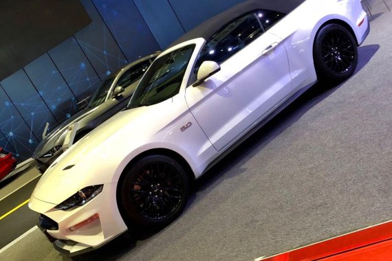 Selling 2019 Ford Mustang Convertible