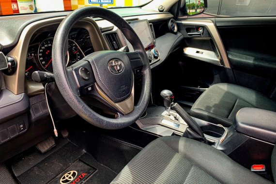 Selling Used 2015 Toyota Rav4 at 47000 km in Pasig 