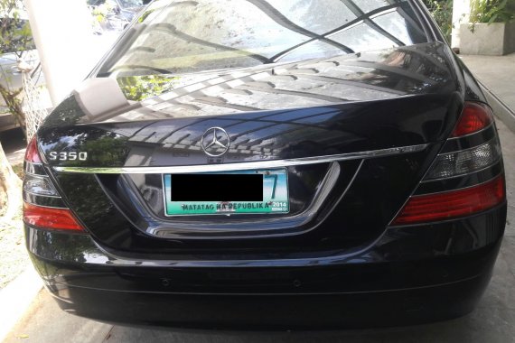 Black 2009 Mercedez-Benz S-Class at 20000 km for sale 