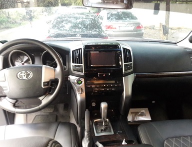 Sell Used 2013 Toyota Land Cruiser at 31632 km 