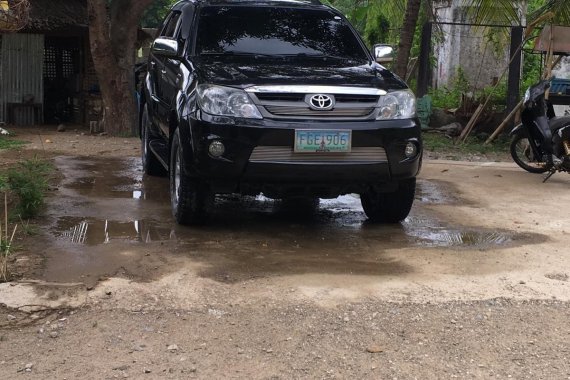 Selling Used Toyota Fortuner 2007 Automatic Gasoline 