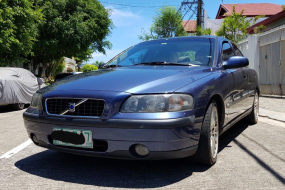 2nd Hand 2001 Volvo S60 at 98000 km for sale 