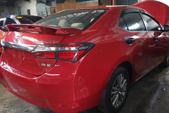Selling Red Toyota Altis 2017 in Quezon City