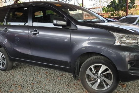 Selling Gray Toyota Avanza 2017 in Quezon City