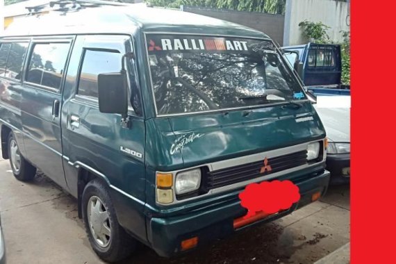 Selling Mitsubishi L300 1997 Van in Manila