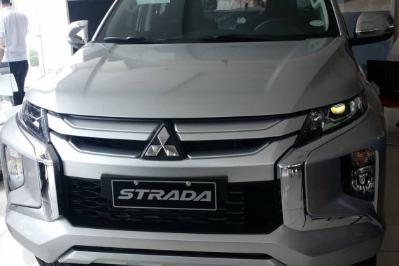 Selling Brand New Mitsubishi Strada 2019 Truck in Manila 