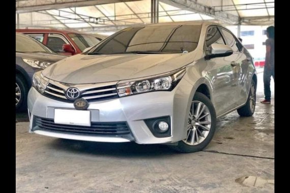 Sell 2015 Toyota Corolla Altis Sedan Automatic Gasoline at 45000 km 