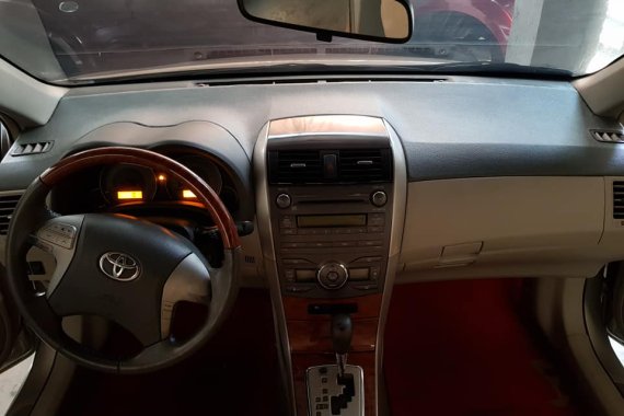 Sell 2nd Hand 2011 Toyota Corolla Altis at 70000 km 