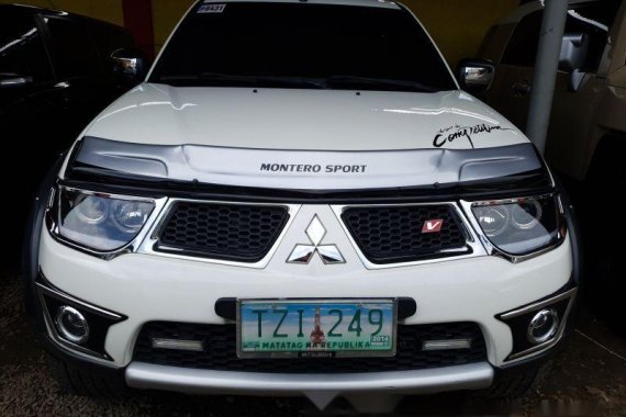 Selling White Mitsubishi Montero 2011 Automatic Diesel at 39000 km 