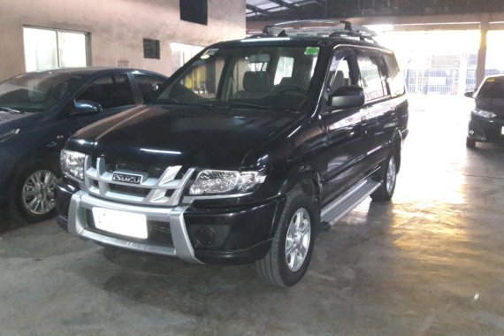 Black 2015 Isuzu Crosswind Manual Diesel for sale 