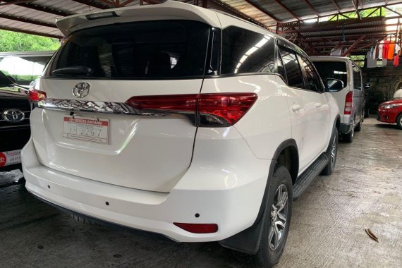 Selling White Toyota Fortuner 2017 in Quezon City