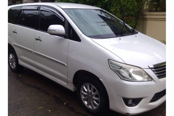 2012 Toyota Innova for sale in Davao City 