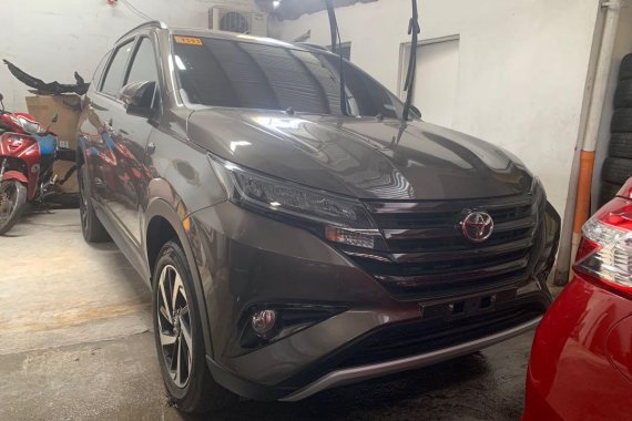 Selling Toyota Rush 2019 in Quezon City