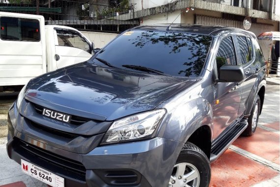 Isuzu Mu-X 2017 at 12000 km for sale 