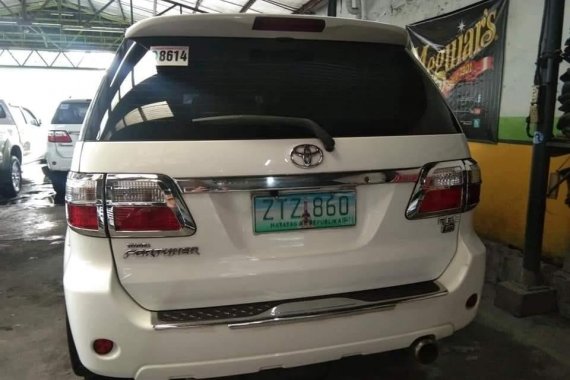 Toyota Fortuner 2009 at 100000 km for sale