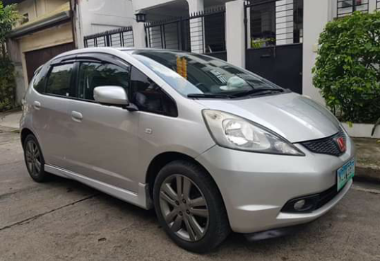 Selling Used Honda Jazz 2009 at 63000 km in Manila 