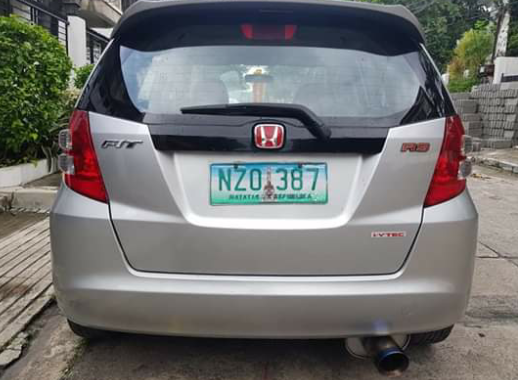 Selling Used Honda Jazz 2009 at 63000 km in Manila 